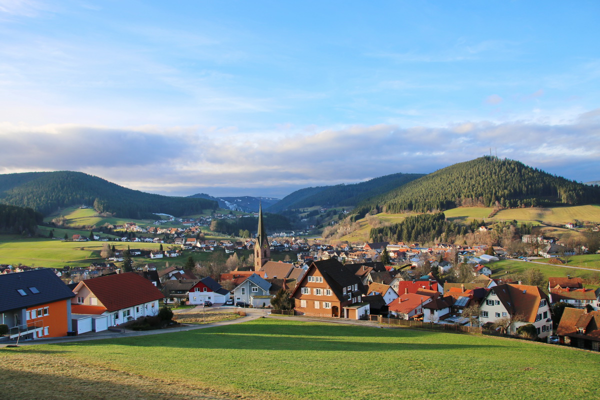  	Panoramablick auf Baiersbronn im Schwarzwald